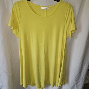 Yellow Scoop-Neck Short Sleeve Top